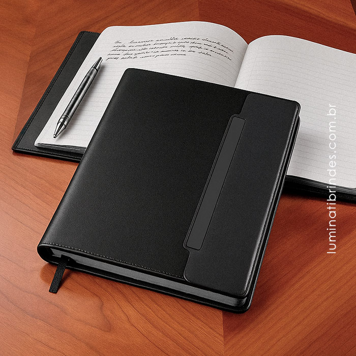 Caderno Essenza Personalizado com Fecho Imantado